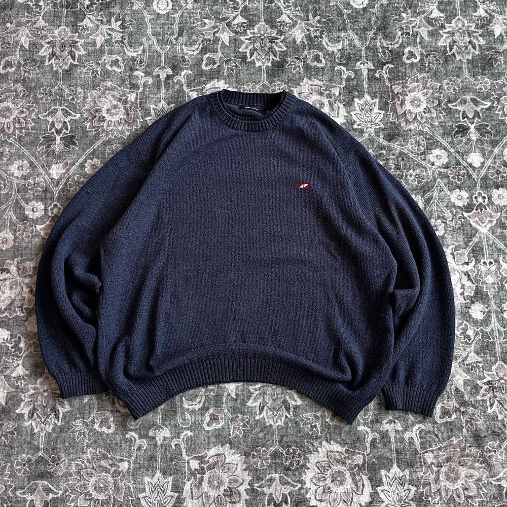 Vintae 90’s Navy Crewneck Sweater
